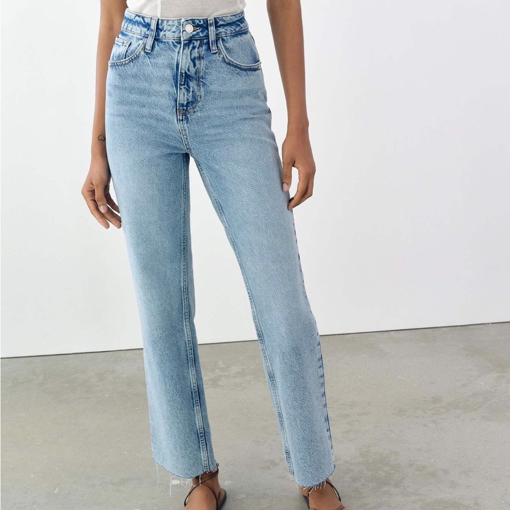 NWOT Zara Women High-Waist Straight Leg Cotton Jeans Light Blue pant size 4